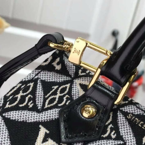 image_927f933c-13a1-496f-9ed1-bb6e9831d724 image_927f933c-13a1-496f-9ed1-bb6e9831d724