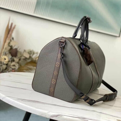 image_c06dff5a-a495-474b-95a4-720869e7b5a4