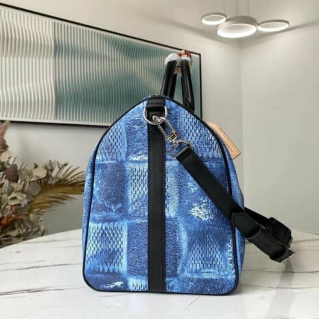 image_e4d0b956-553b-4c50-9512-62df0adb1219