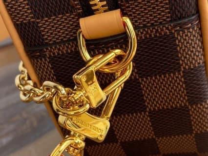 image_e55fd395-167b-4bb6-8cea-304e3348045e image_e55fd395-167b-4bb6-8cea-304e3348045e