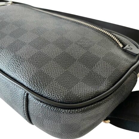 louisvuittondamierbeltbag_5