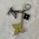 louisvuittonfleurbagcharm_1