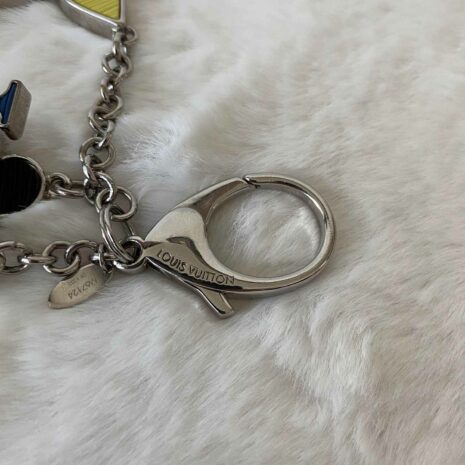 louisvuittonfleurbagcharm_5