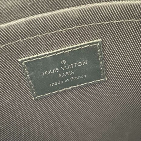 louisvuittonmonoeclipsezippouch_9