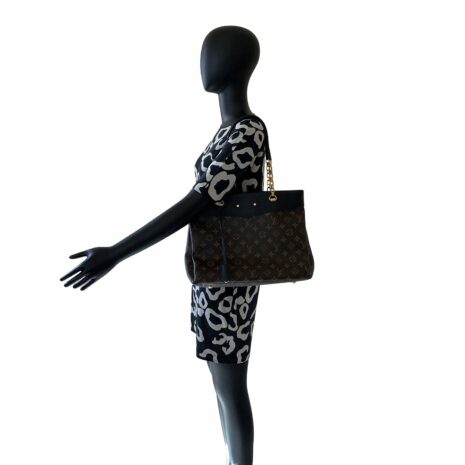 louisvuittonpallasshoppertotebagblack_10