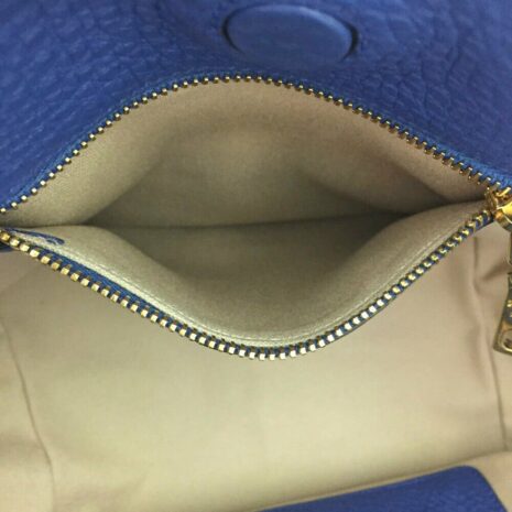 prada-logo-plate-blue-leather-tote-bag-178842