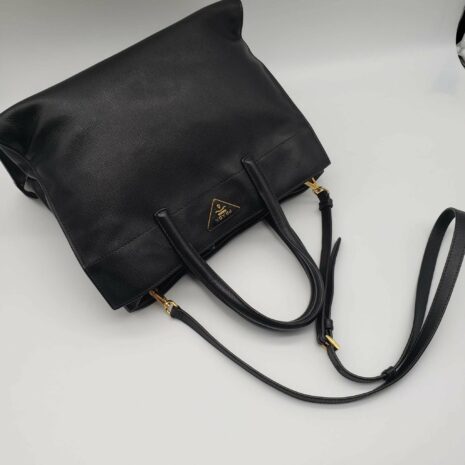 prada-saffiano-triple-pocket-nero-black-shoulder-bag-247441