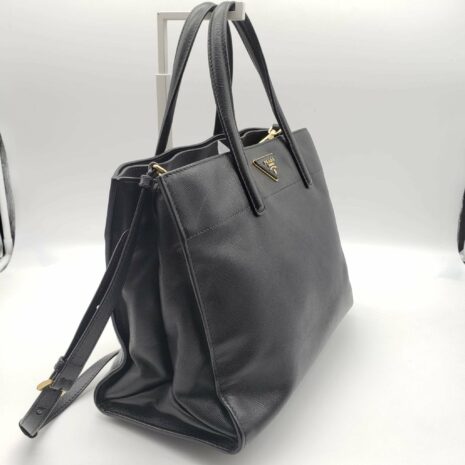 prada-saffiano-triple-pocket-nero-black-shoulder-bag-292530