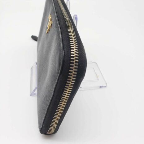 prada-saffiano-zippy-black-wallet-535501