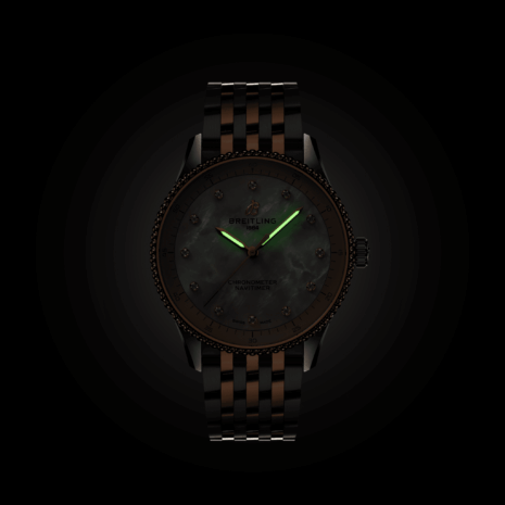 32-navitimer-nuit-bico-metal