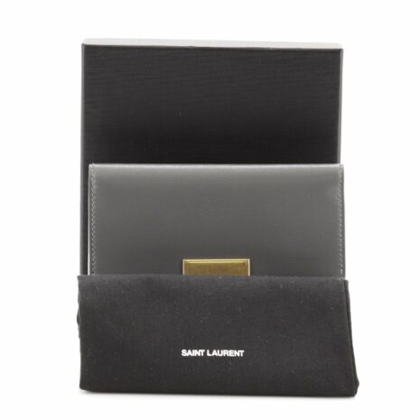 69049-39_20Saint_20Laurent_20Bellechasse_20Envelope_20Wallet_2D_0003
