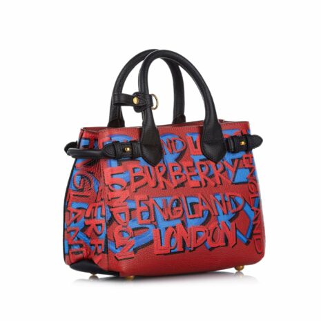 Burberry-Graffiti-Banner-Leather-Satchel_136189_right_angle_0_parent Burberry-Graffiti-Banner-Leather-Satchel_136189_right_angle_0_parent