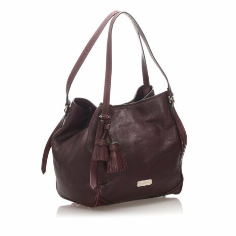 Burberry-Leather-Tote-Bag_116878_right_angle_0_parent_ddfda7ea-6719-4b94-9a3e-f3cef1be1161 Burberry-Leather-Tote-Bag_116878_right_angle_0_parent_ddfda7ea-6719-4b94-9a3e-f3cef1be1161