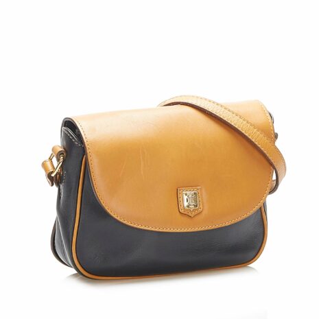 Celine-Leather-Crossbody-Bag_138023_right_angle_0_parent