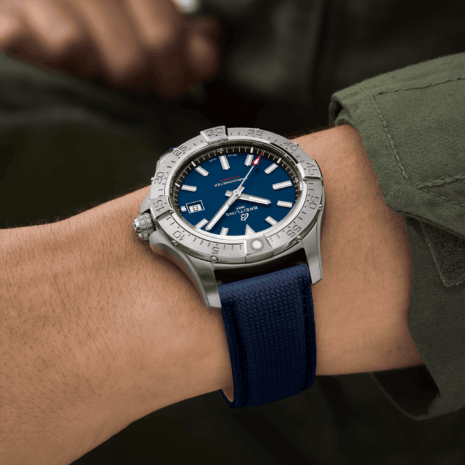 a17328101c1x1-avenger-automatic-42-on-wrist