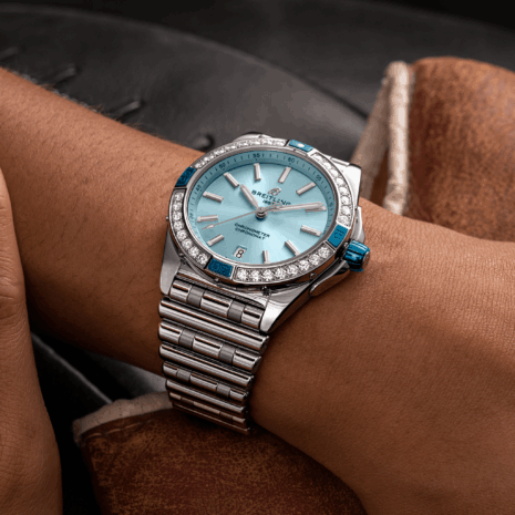 a17356531c1a1-super-chronomat-automatic-38-on-wrist