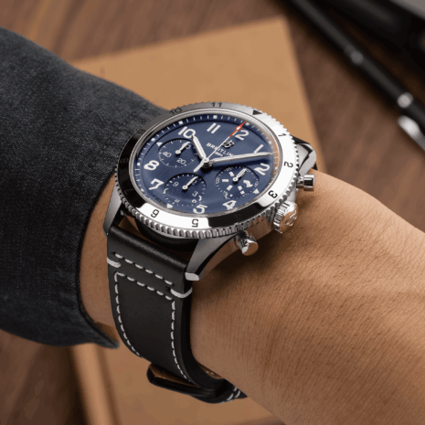 a233801a1c1x1-classic-avi-chronograph-42-tribute-to-vought-f4u-corsair-on-wrist