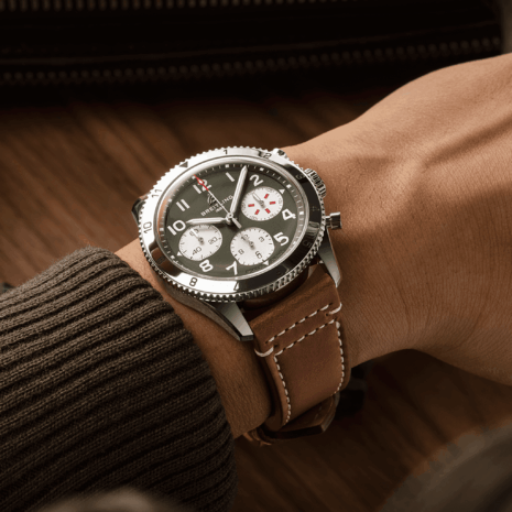 a233802a1l1x1-classic-avi-chronograph-42-curtiss-warhawk-on-wrist a233802a1l1x1-classic-avi-chronograph-42-curtiss-warhawk-on-wrist