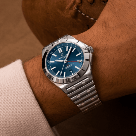 a32398101c1a1-chronomat-automatic-gmt-40-on-wrist