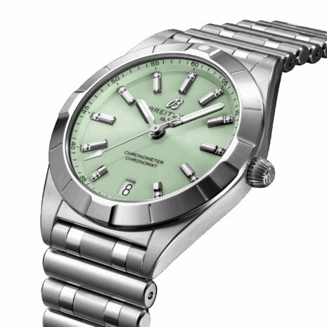 a77310101l1a1-chronomat-32-three-quarter
