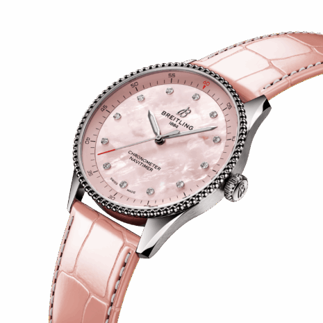 a77320d91k1p1-navitimer-32-three-quarter-2