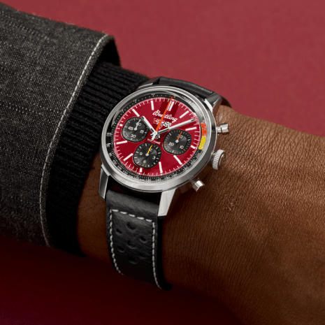 ab01761a1k1x1-top-time-b01-chevrolet-corvette-on-wrist