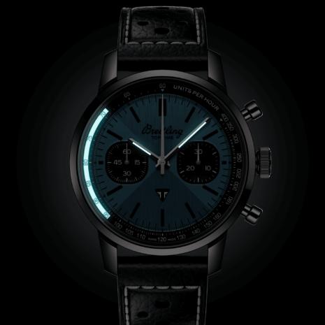 ab01764a1c1x1-top-time-b01-triumph-lumes-4