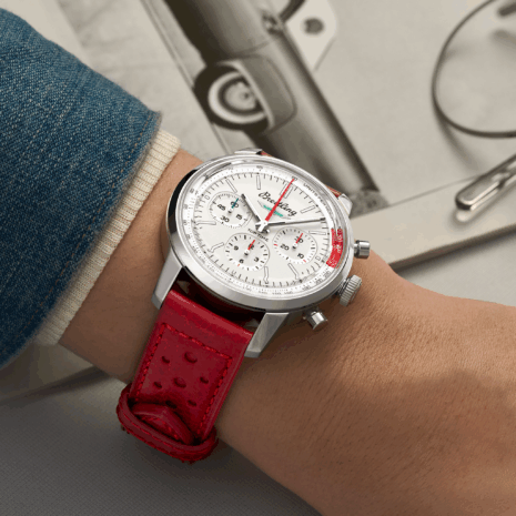 ab01766a1a1x1-top-time-b01-ford-thunderbird-on-wrist