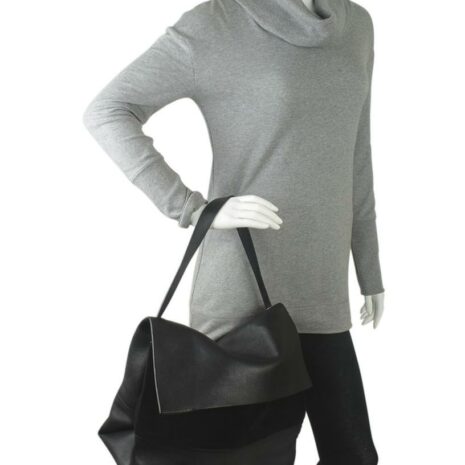 celine-all-soft-162421-black-leather-shoulder-bag-1-0-960-960_0cc390eb-62ec-49eb-a22e-ac4d6ef5adb7