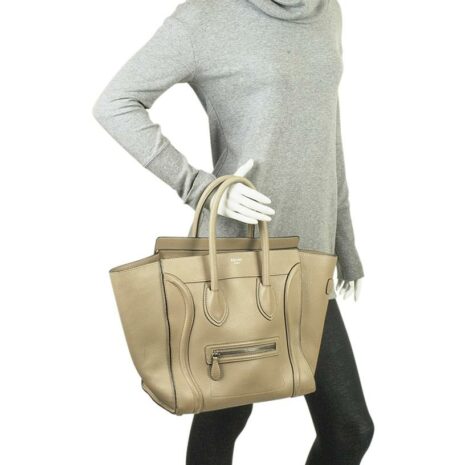 celine-luggage-mini-173327-beige-leather-tote-1-0-960-960_cc3b57a5-d3cf-485f-93d1-8a82482a67ea