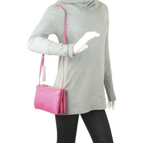 celine-trio-small-175583-pink-leather-cross-body-bag-1-0-960-960_98d579bf-7e1c-408b-a382-0f68550d619d