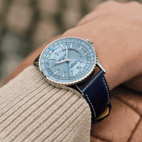 navitimer-41-gmt-a32310171c1p1-ice-blue-leather-wrist-shot-ecom