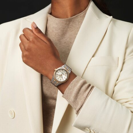 u10380591a1u1-chronomat-automatic-36-on-wrist