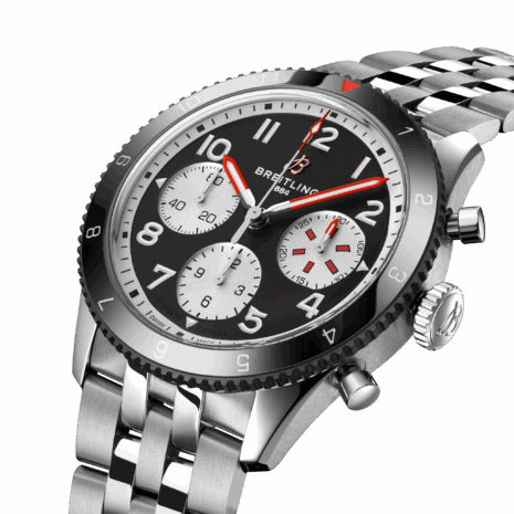 y233801a1b1a1-classic-avi-chronograph-42-mosquito-three-quarter y233801a1b1a1-classic-avi-chronograph-42-mosquito-three-quarter